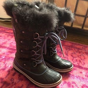 Sorel snow boots